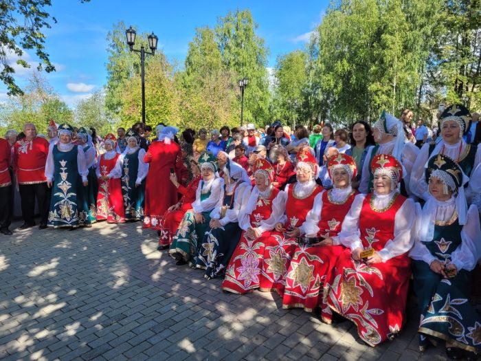 XIII Областной фестиваль народной песни «Лялинское поречье»